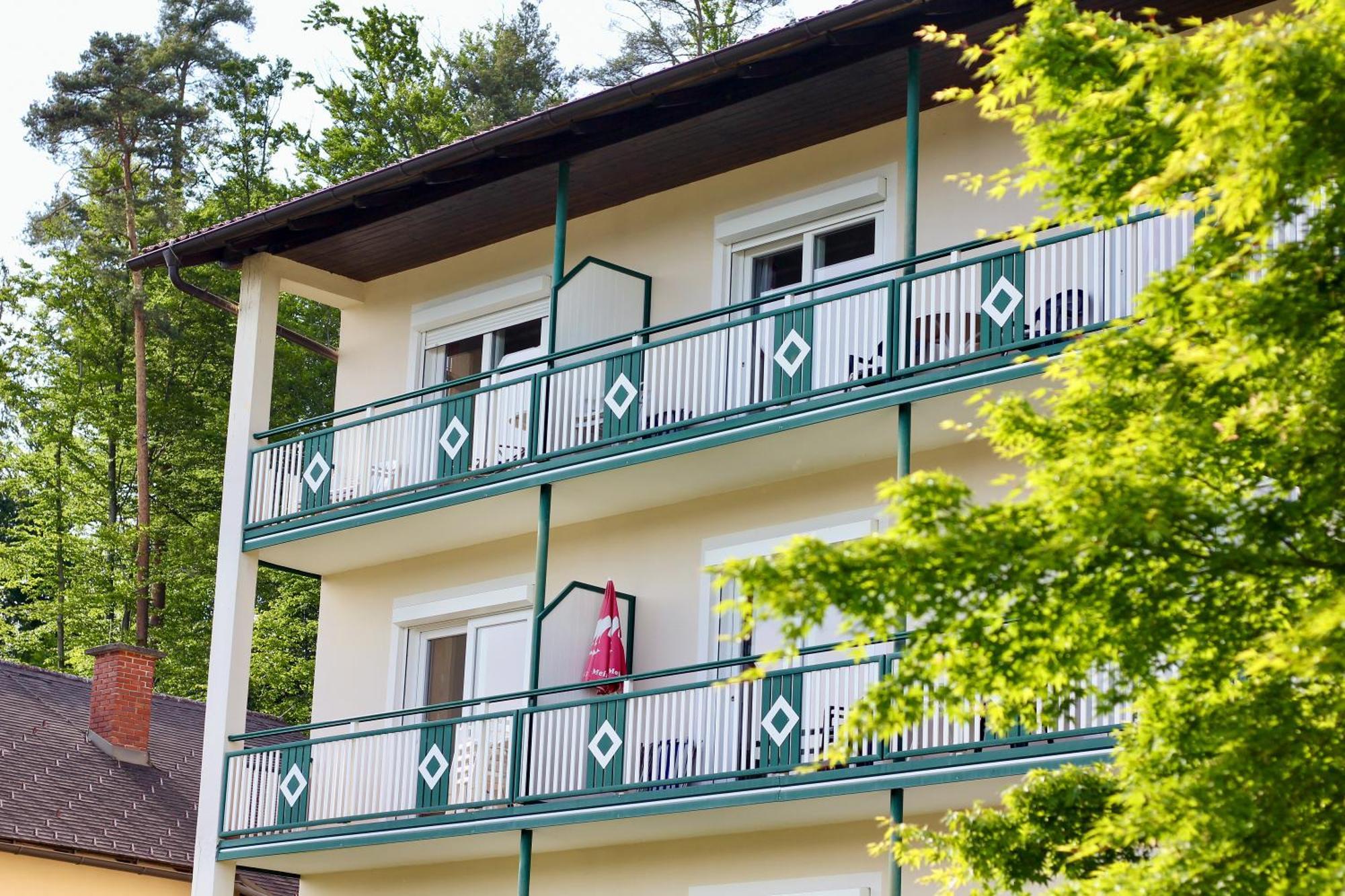 Self-Check In Apartmenthotel Seeglueck Pörtschach am Wörthersee エクステリア 写真