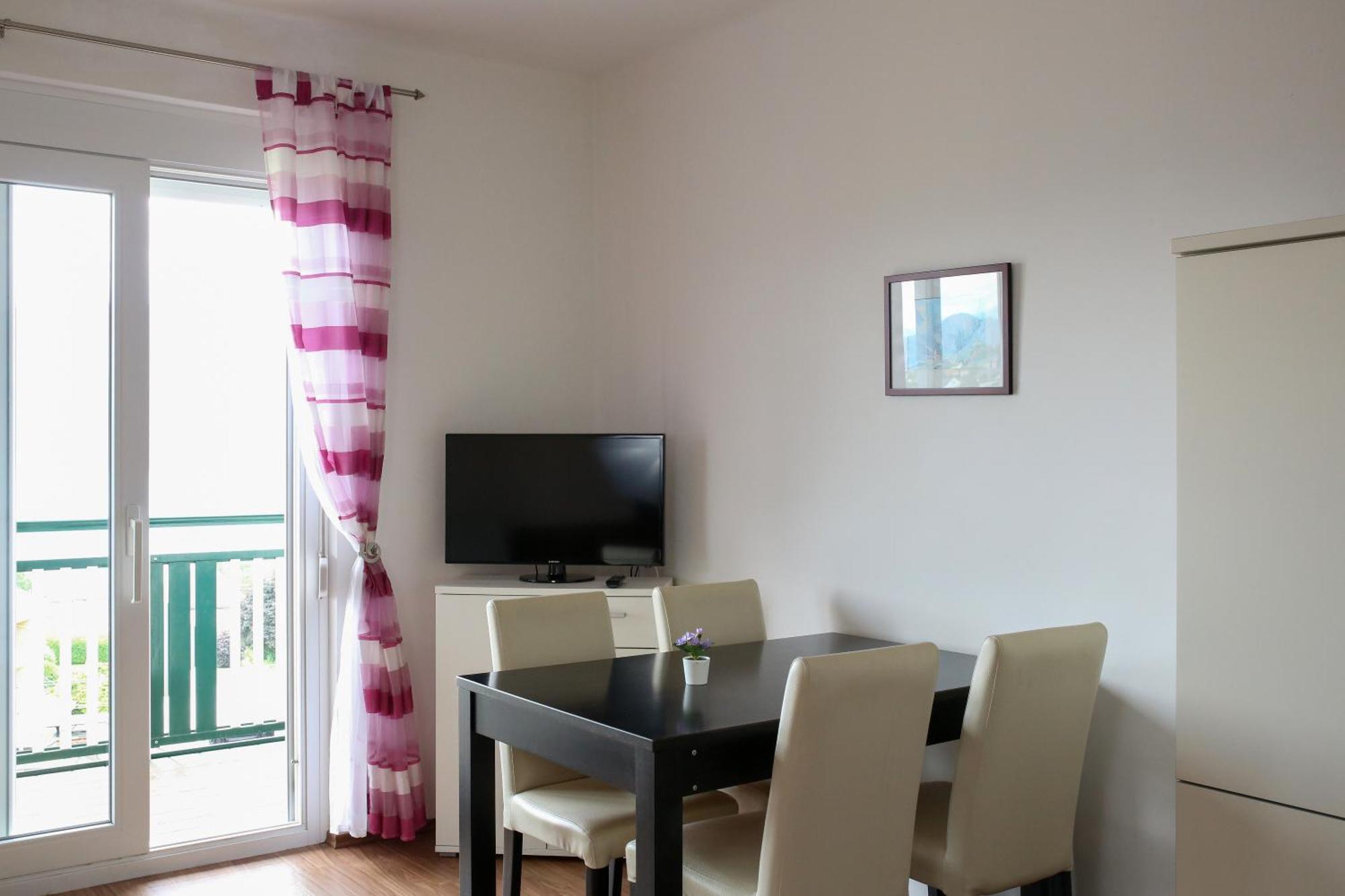 Self-Check In Apartmenthotel Seeglueck Pörtschach am Wörthersee エクステリア 写真
